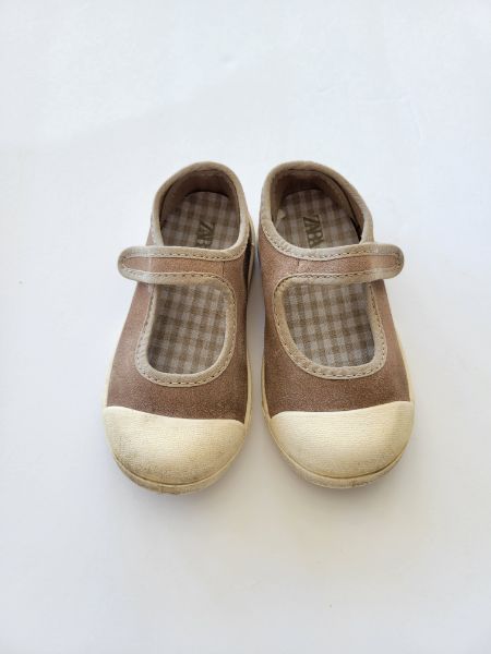 Zara suede mary jane shoes, taupe, Size EUR 22 (US 6.5), VGUC