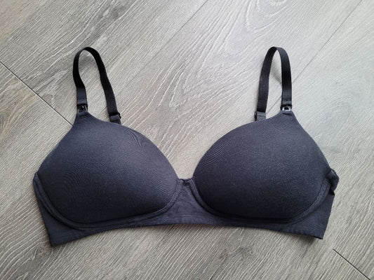 Old Navy Nursing Bra Size 38C - Black