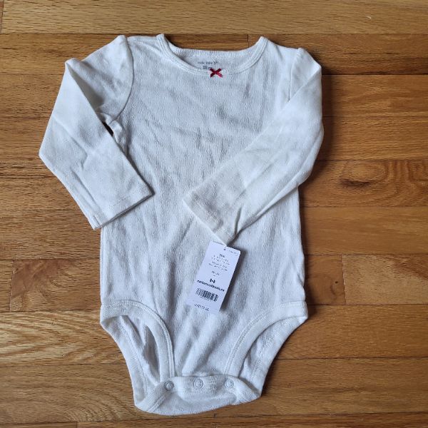 12-18M NWT Carter's Onesie with Bow + pattern