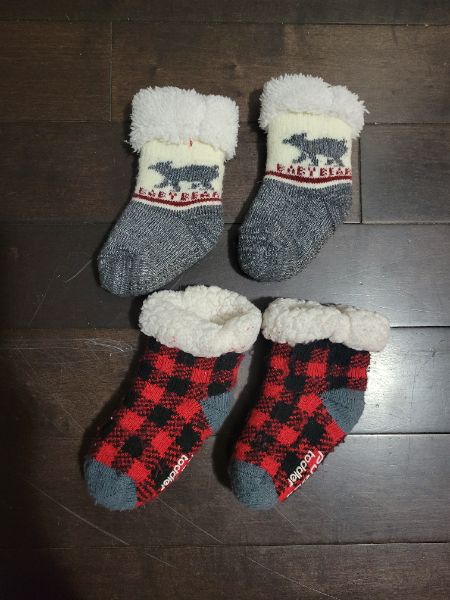 2 pairs thick warm socks
