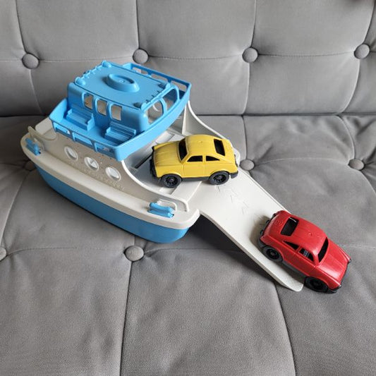 Green Toys Ferry Boat + 2 Cars