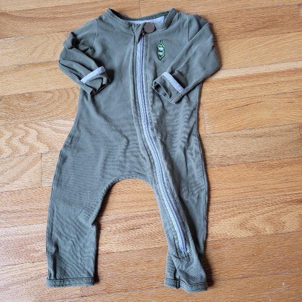 Peekaboo Beans Dark Green ZIpper Romper , Kids 6 Month (3-6M)