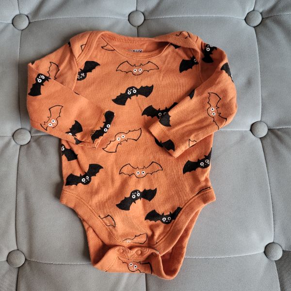 Old Navy Orange Halloween Bat Onesie 0-3M , Kids 3 Month (0-3M)