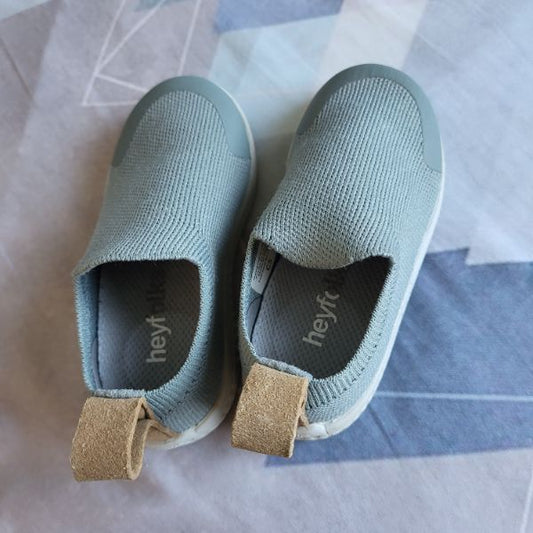 Heyfolks C5 Blueish Grey Voyageurs