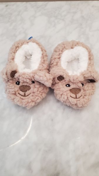 Super Soft Plush Teddy Slippers, Size 3 - 6 Months, Shoes 2.5 (Baby: 0-12 mth)