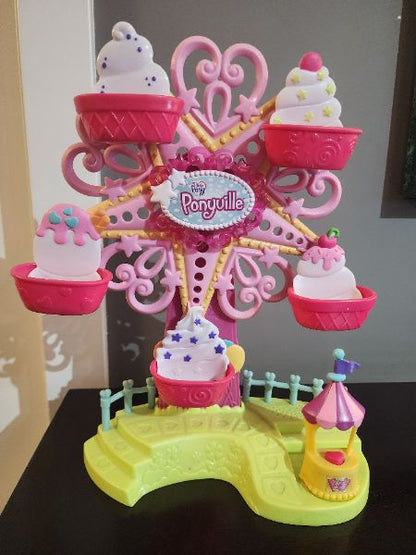 My Little Pony collection with 4 sets, 20+ ponies and accessories!