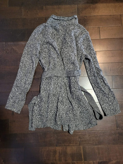 Small Maternity sweater, Maternity S (4-6)