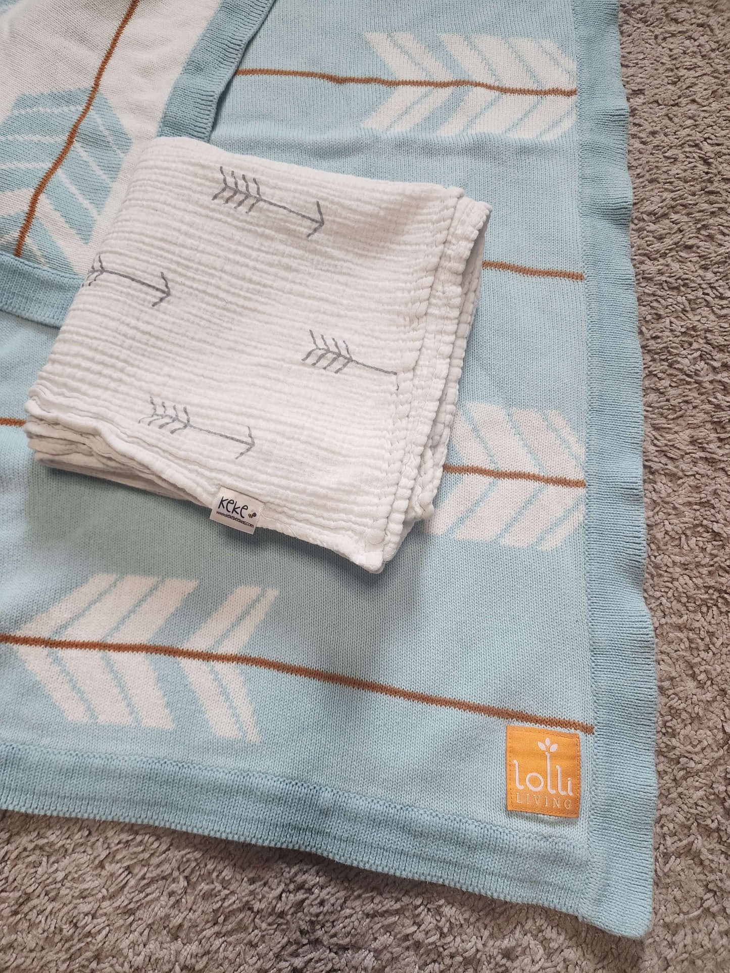 Arrow design Baby Blanket Bundle MSRP $64.99