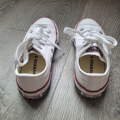 Kids' White Converse Size 13 EUC, Shoes 13 (Kids:4-8yr)