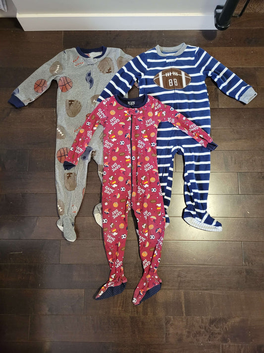 Sports themed sleepers  2T, Kids 2T