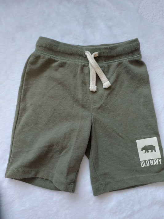 Bundle of 5 summer shorts size 4T, Kids 4/4T