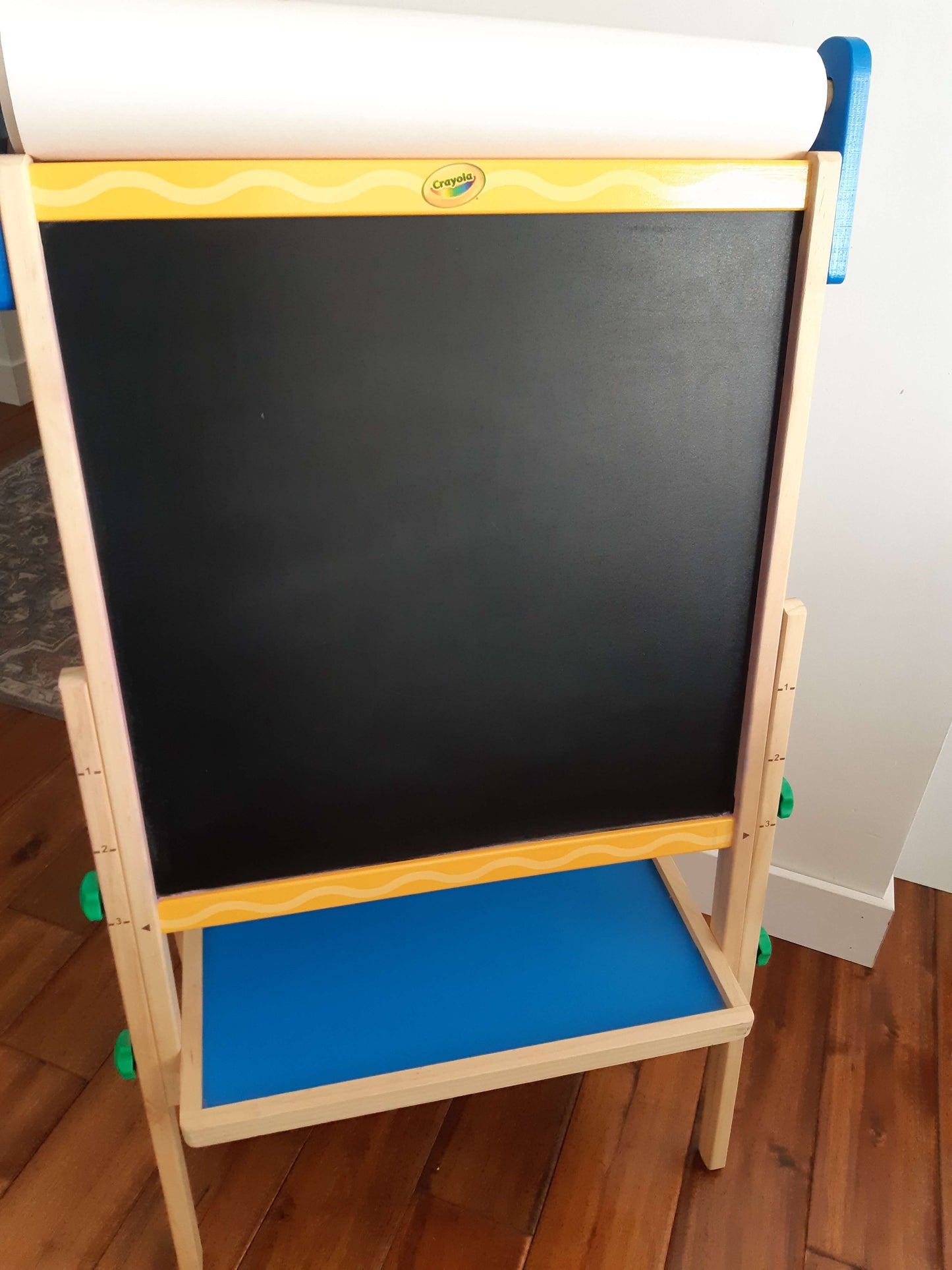 Crayola Wooden Dual-Sided Art Easel