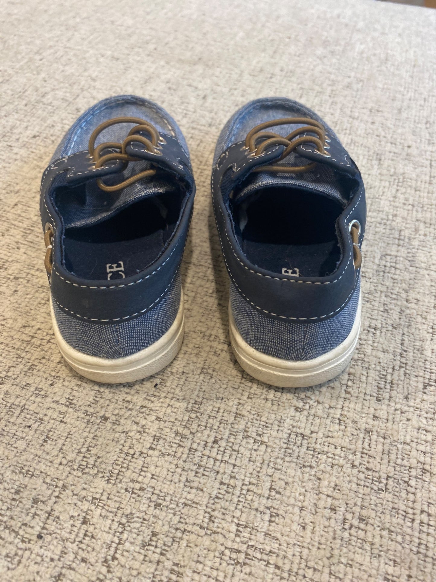 Slip on Boat Shoes size 8 from Childrens Place, Shoes 8 (Toddler:2-4yr)