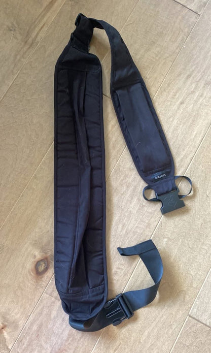 Senarah Toddler Carrier in Black