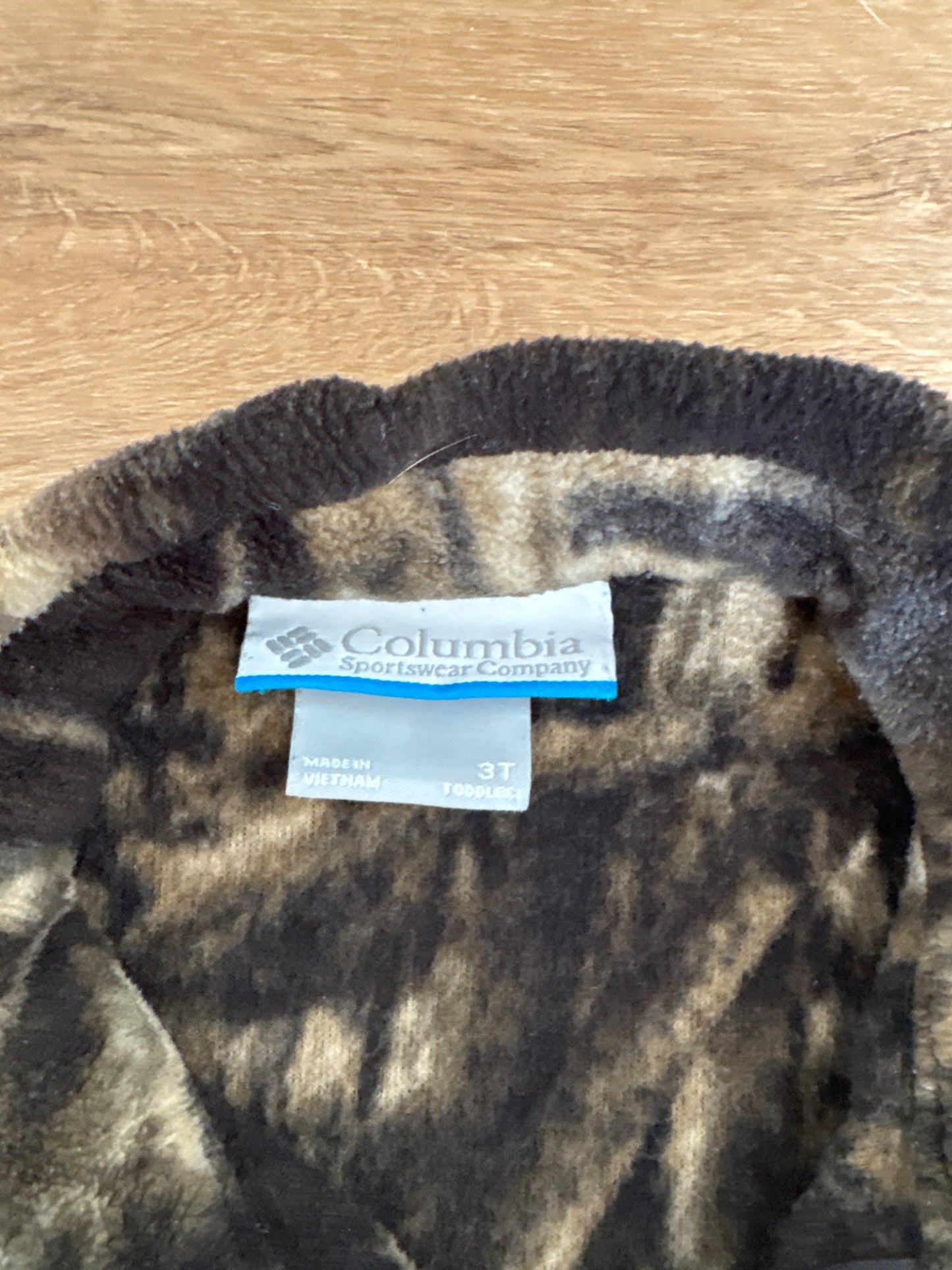Columbia 3T camo fleece jacket, Kids 3T
