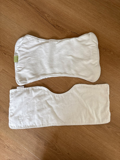 Set of two burp cloths