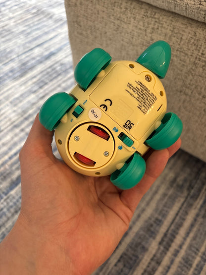 Motion detecting Dino toy