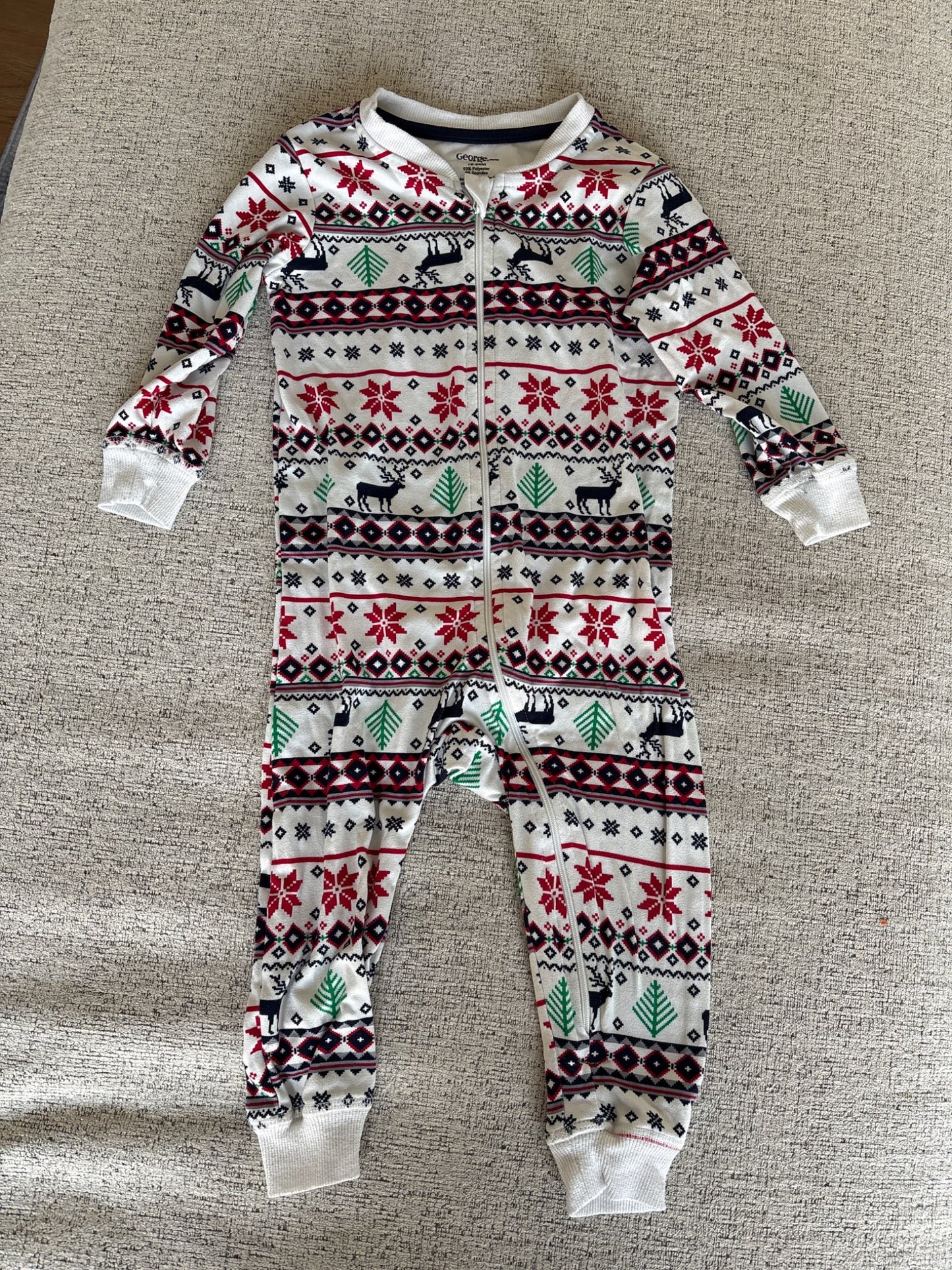 Christmas Pajamas size 18-24 month, Kids 24 Month (18-24M)