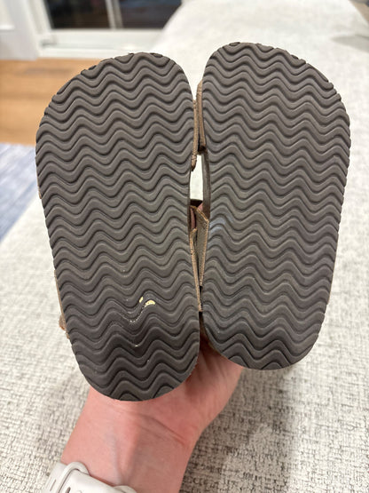 Carters Velcro Sandles Size 8T, Shoes 8 (Toddler:2-4yr)