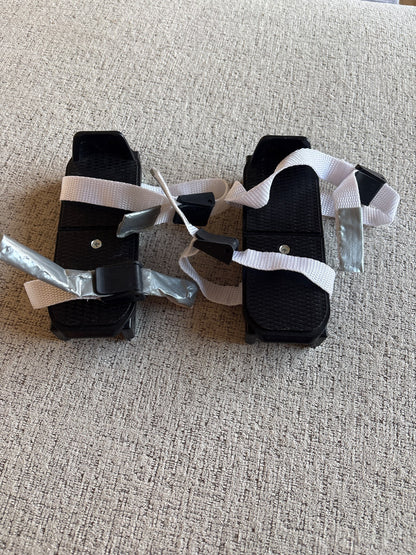 Strap on skates , Shoes 9 (Toddler:2-4yr)