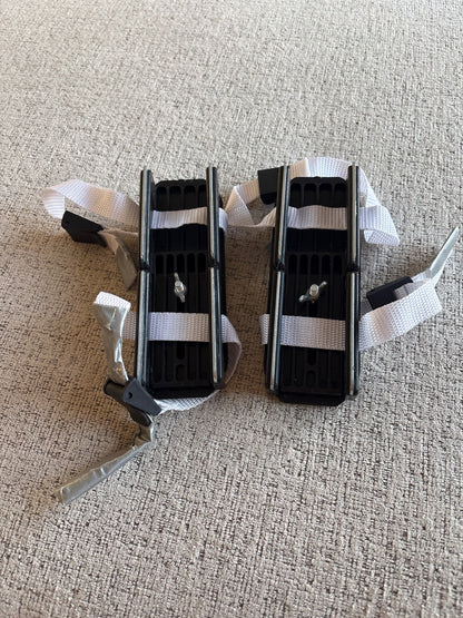 Strap on skates , Shoes 9 (Toddler:2-4yr)