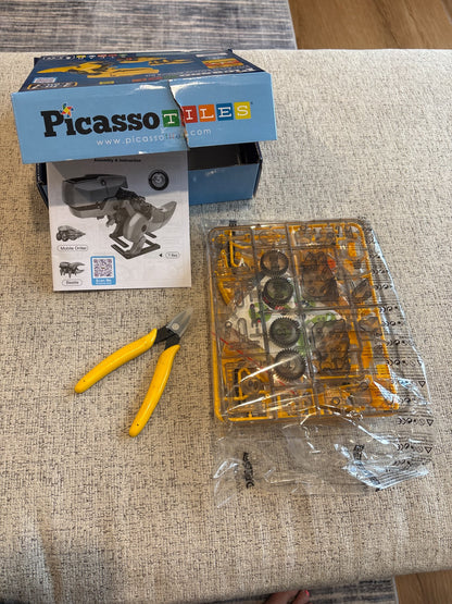 Picasso Tiles Dino Build