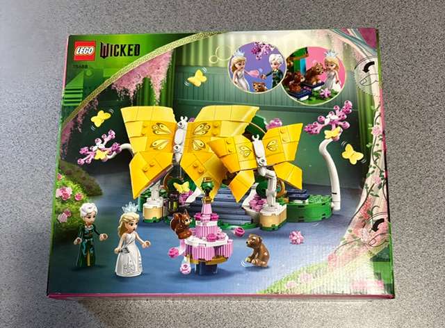 NEW LEGO Wicked Glinda's Wedding Day 75688