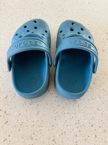 Blue Crocs Size 6-7 , Shoes 6 (Walkers:12-24 mth)