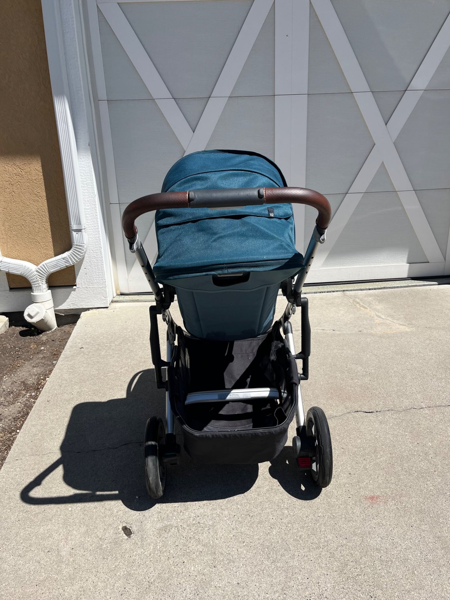 Uppa Baby Cruz V2 - MSRP -$960
