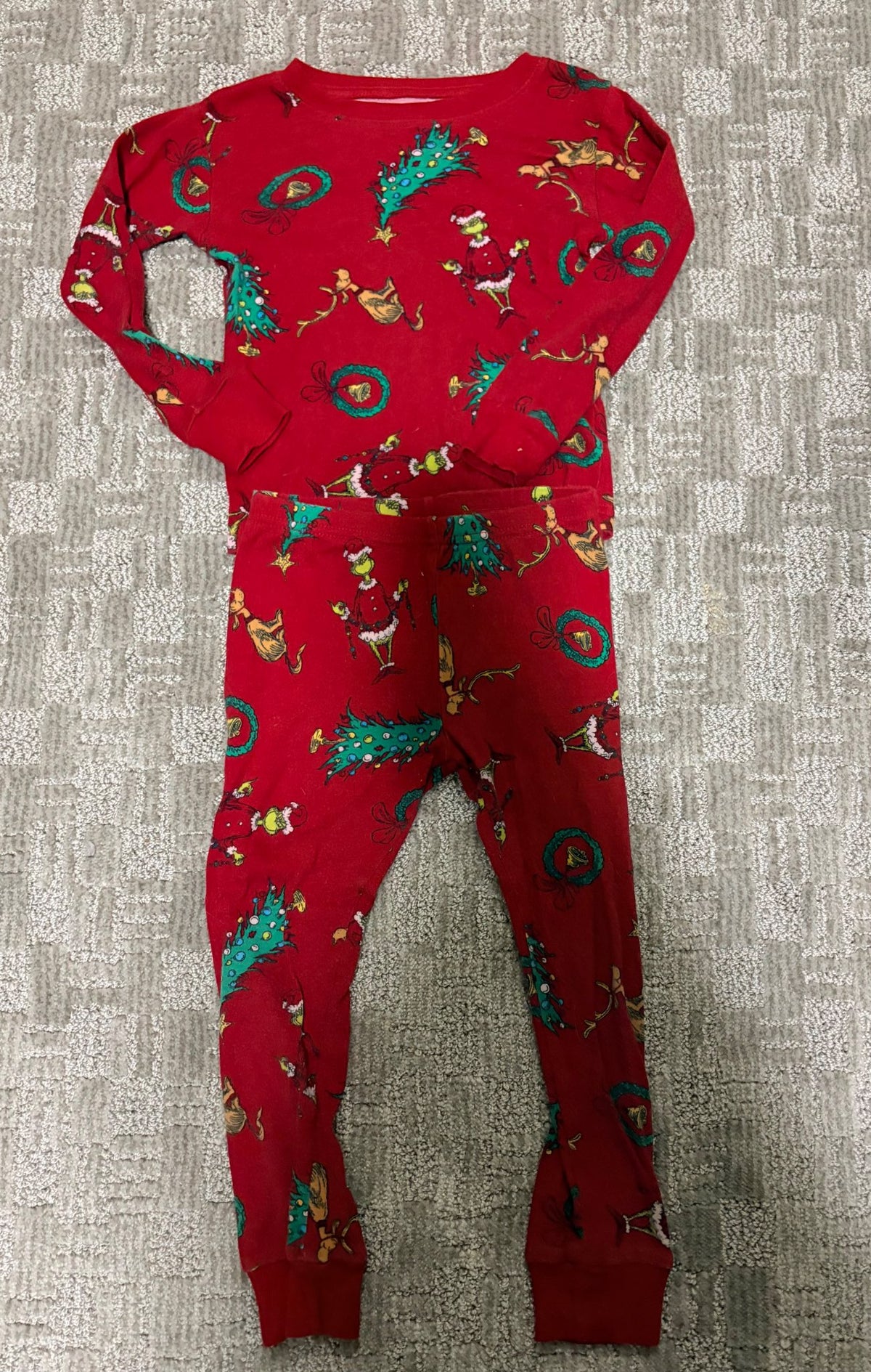 Carter’s- Grinch Pajama set - Christmas PJs, Kids 4/4T
