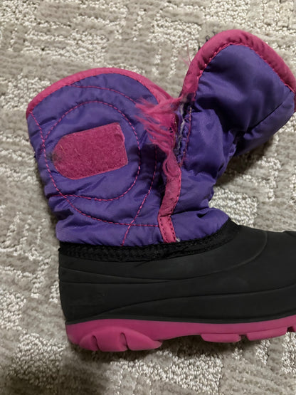 Kamik winter boots - black and pink - size 8, Shoes 8 (Toddler:2-4yr)
