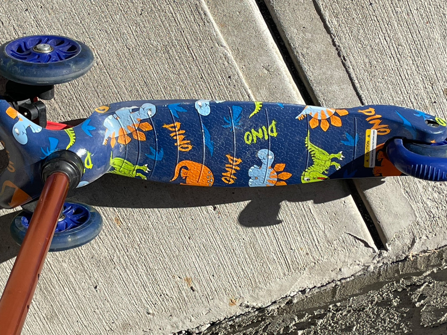 Kids 3 Wheel Scooter, Dinosaur theme