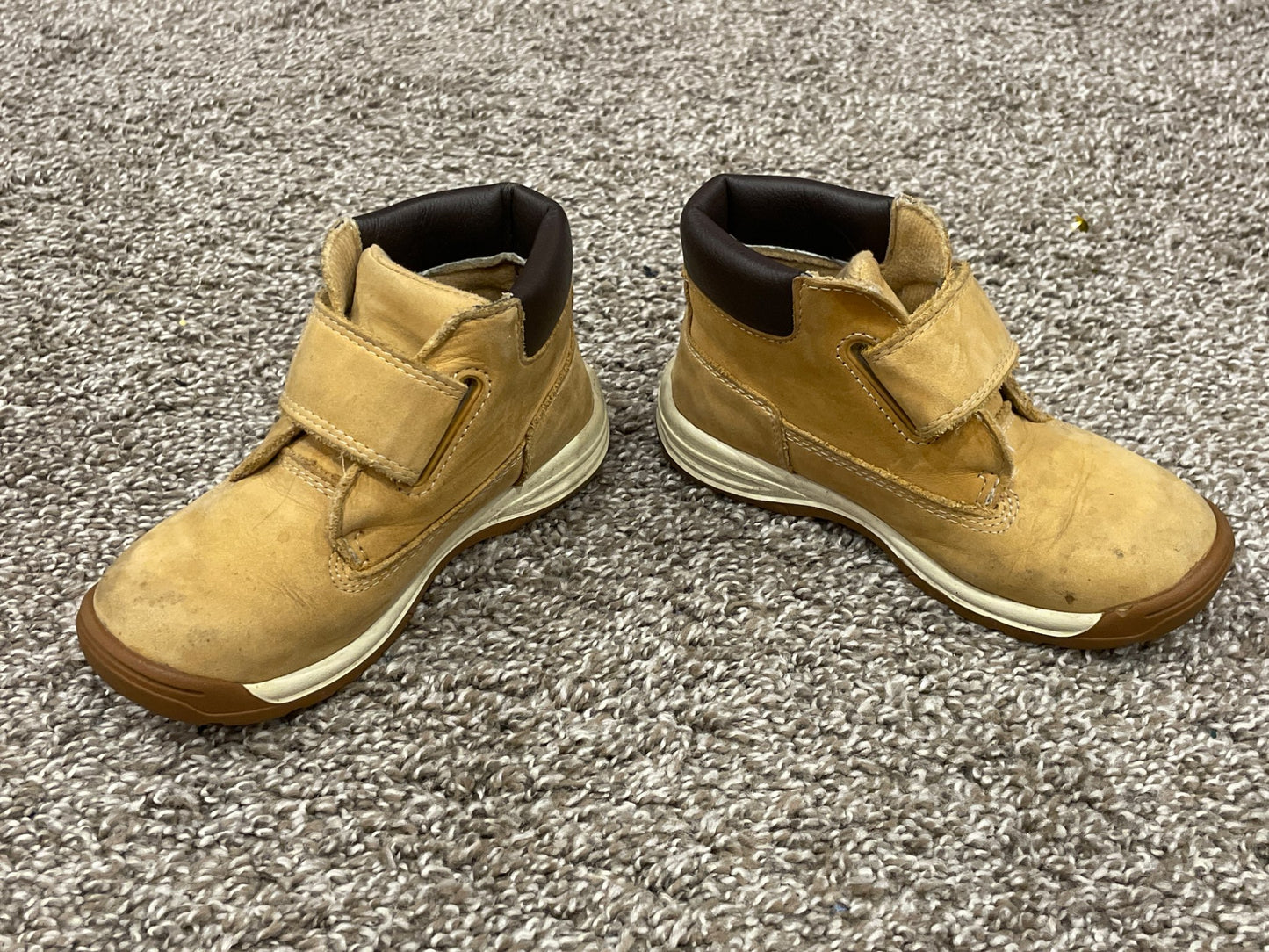 Timberland Hikers, Very Good Condition, size 10, Shoes 10 (Toddler:2-4yr)