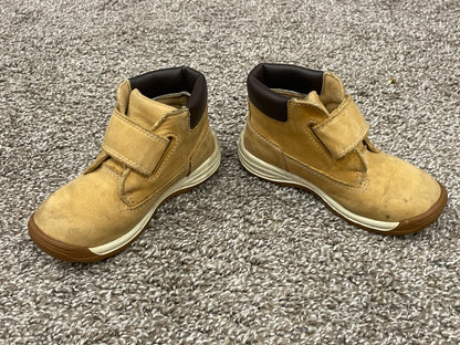 Timberland Hikers, Very Good Condition, size 10, Shoes 10 (Toddler:2-4yr)