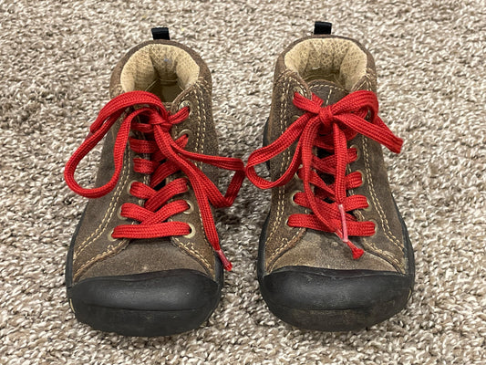 Keen Hiking Boots, size 11 kids, Very Good Used Condition  (VGUC), Shoes 11 (Toddler:2-4yr)