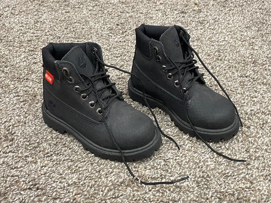 Boys Black Waterproof Timberland Boots, Size 9, Excellent Used Condition (EUC), Shoes 9 (Toddler:2-4yr)