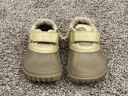 Boys Tan Croc Shoes, Size 8/9, Excellent Used Condition (EUC) , Shoes 8.5 (Toddler:2-4yr)