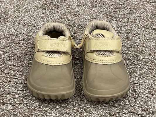 Boys Tan Croc Shoes, Size 8/9, Excellent Used Condition (EUC) , Shoes 8.5 (Toddler:2-4yr)