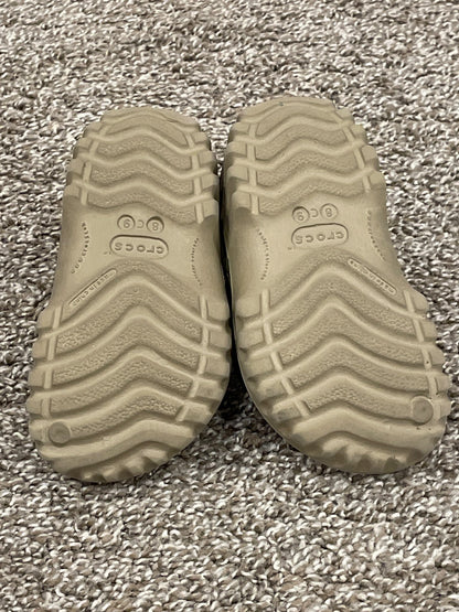 Boys Tan Croc Shoes, Size 8/9, Excellent Used Condition (EUC) , Shoes 8.5 (Toddler:2-4yr)