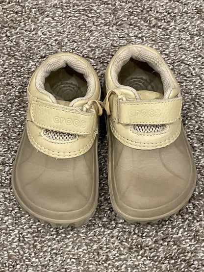 Boys Tan Croc Shoes, Size 8/9, Excellent Used Condition (EUC) , Shoes 8.5 (Toddler:2-4yr)