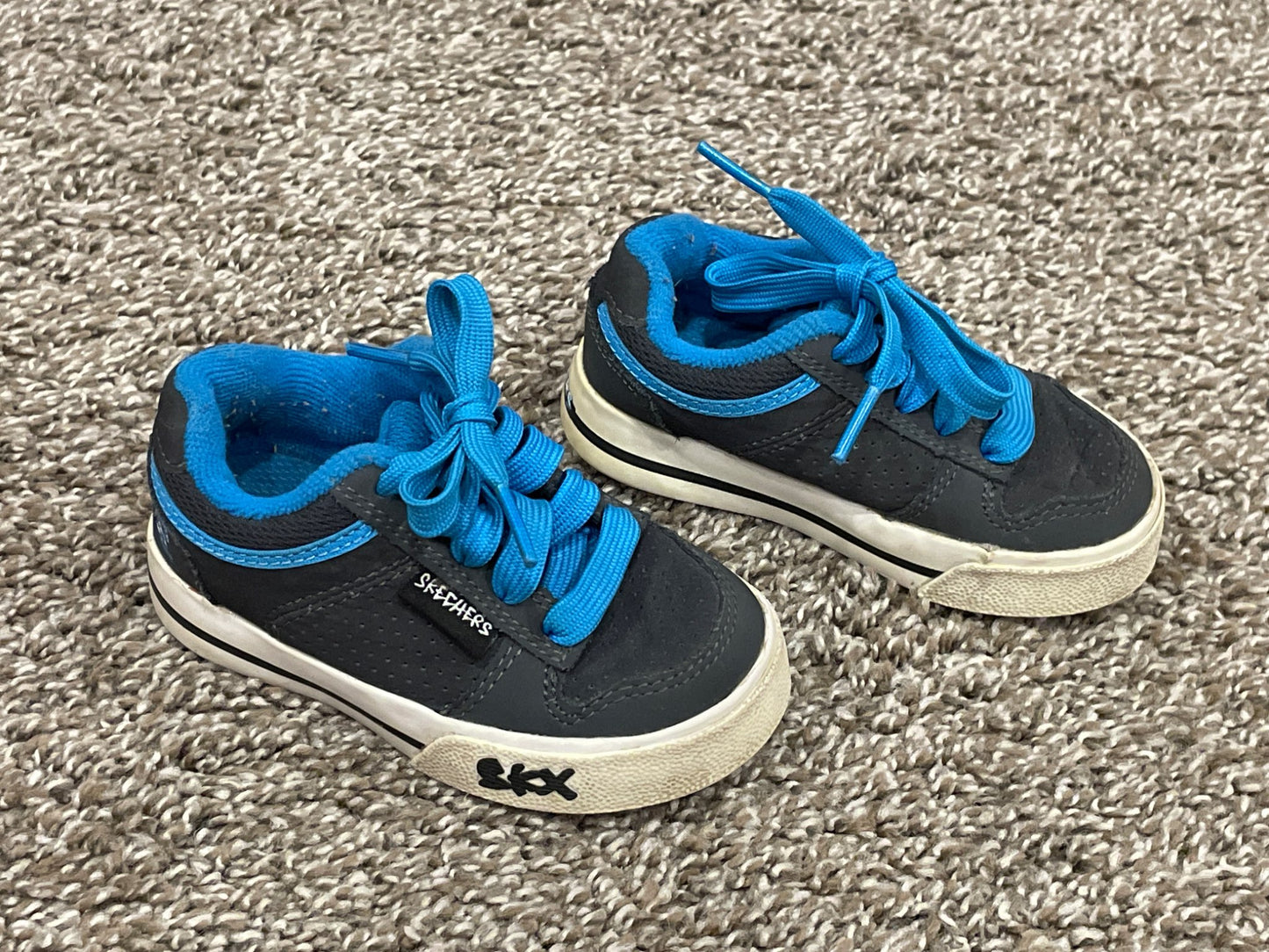 Boys Sketcher Skater Shoes, grey/blue, Size 5, Very Good Used Condition (VGUC), Shoes 5 (Walkers:12-24 mth)