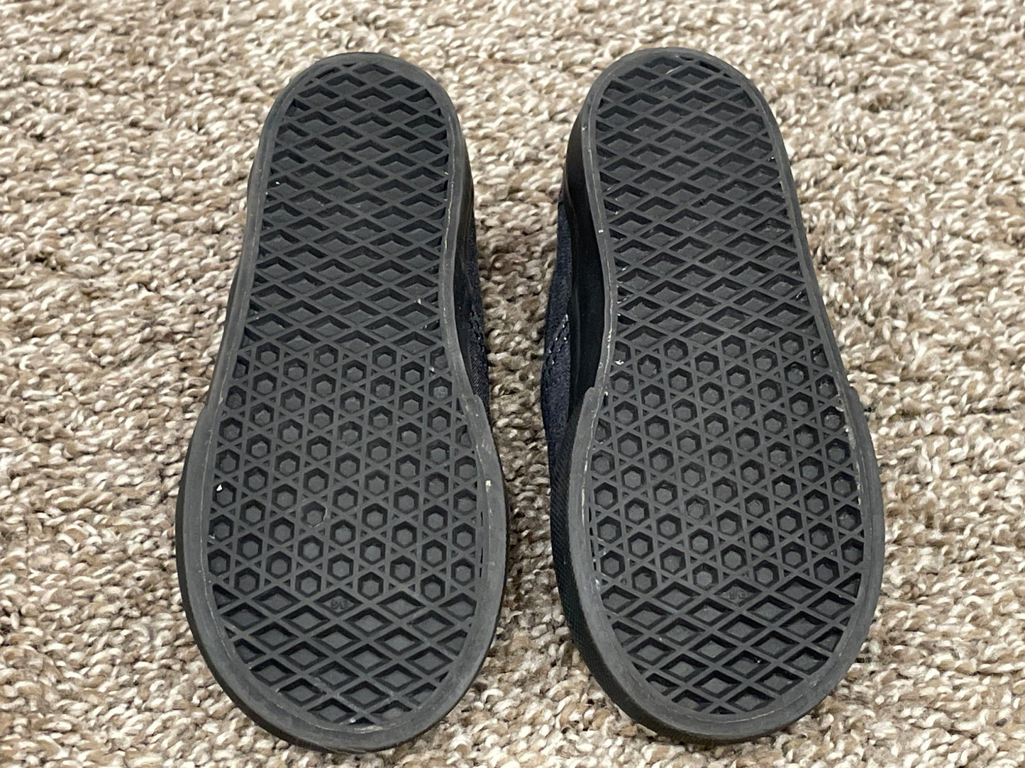 Boys Grey Vans Skater Shoes, size 8, Vary Good Used Condition (VGUC), Shoes 8 (Toddler:2-4yr)
