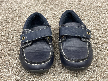 Loafers from The Children’s Place, Navy, Size 9, Very Good Used Condition (VGUC), Shoes 9 (Toddler:2-4yr)