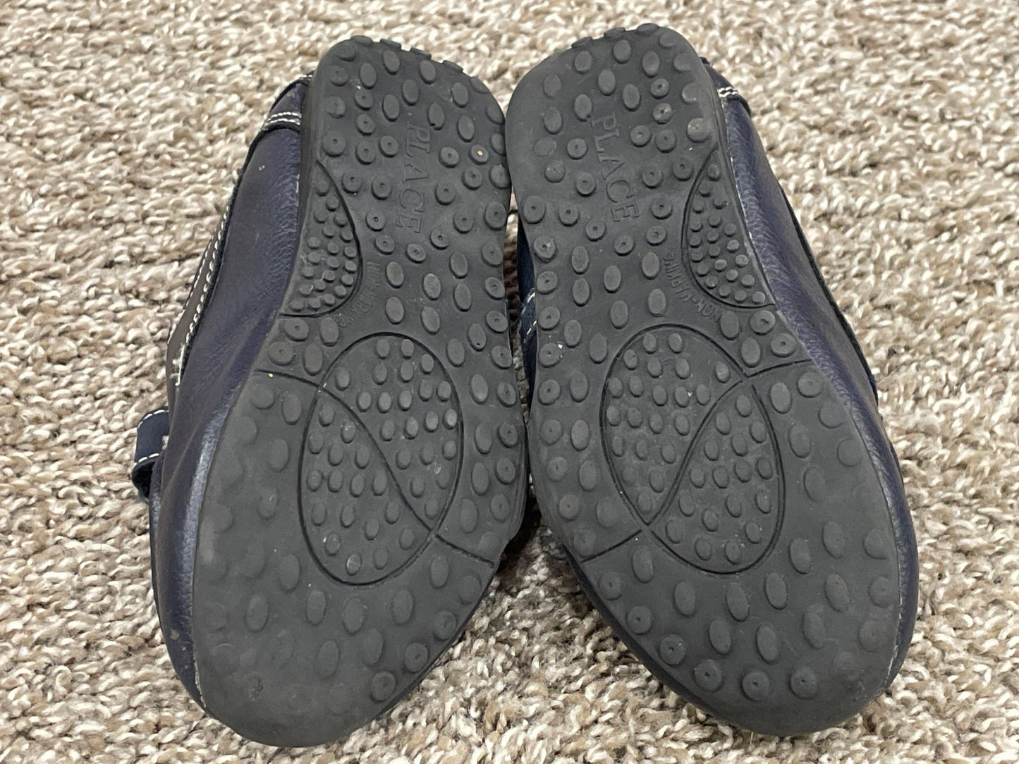 Loafers from The Children’s Place, Navy, Size 9, Very Good Used Condition (VGUC), Shoes 9 (Toddler:2-4yr)