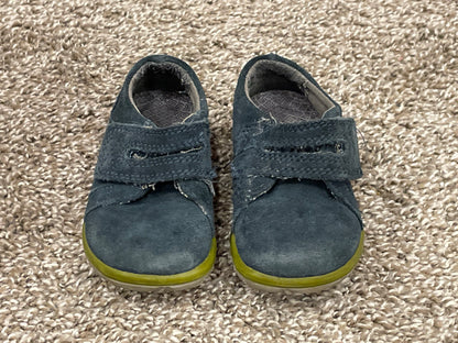 Boys Bogs Blue Shoes, Size 4, Very Good Used Condition (VGUC), Shoes 4 (Baby: 0-12 mth)