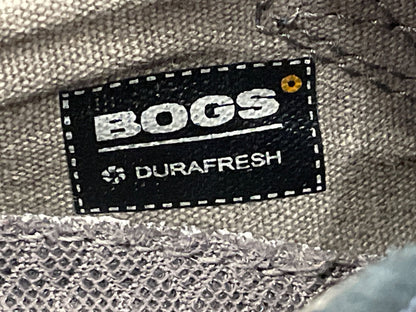 Boys Bogs Blue Shoes, Size 4, Very Good Used Condition (VGUC), Shoes 4 (Baby: 0-12 mth)