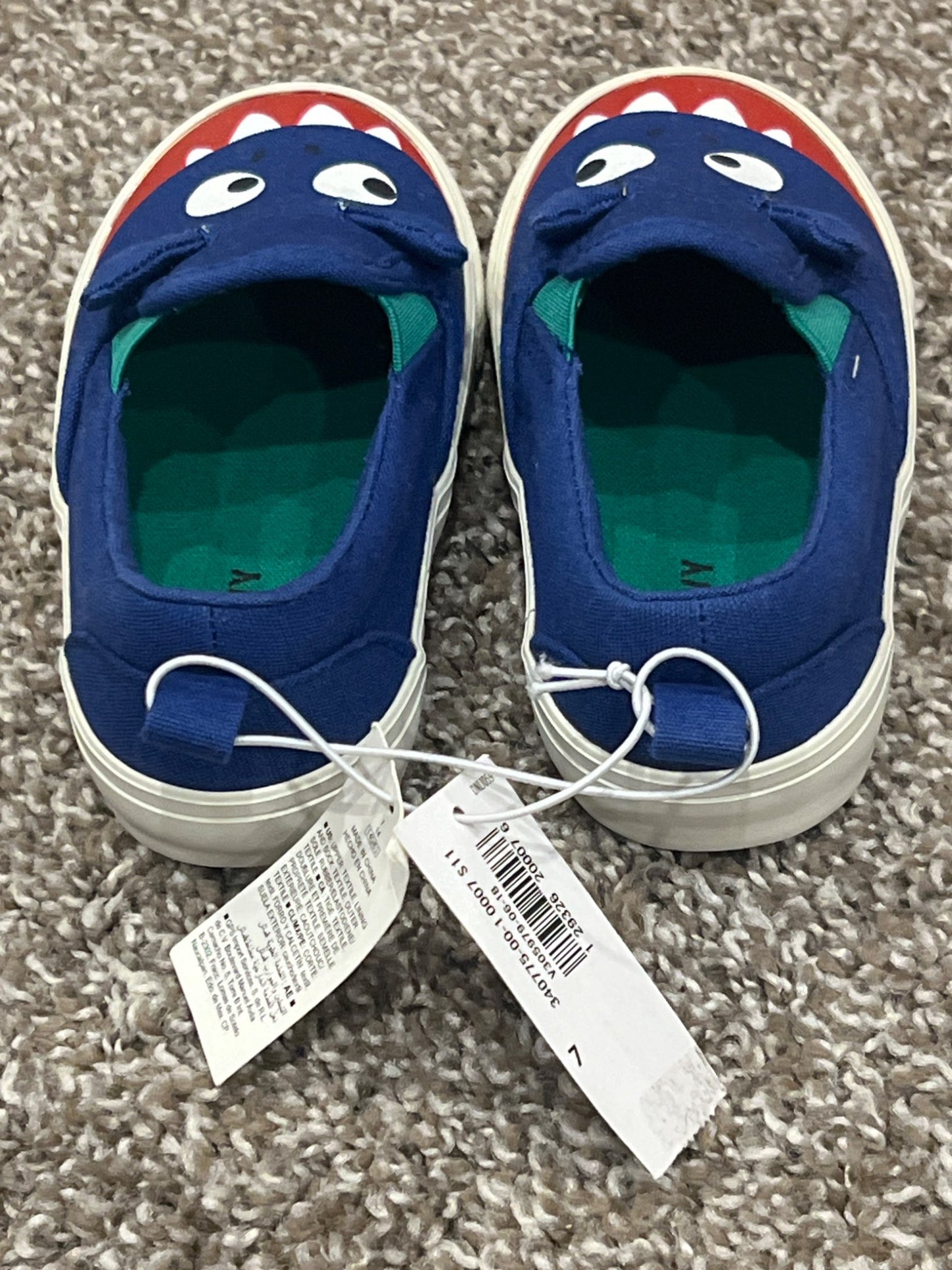 Monster Shoes, Old Navy size 7, BNWT, Shoes 7 (Walkers:12-24 mth)
