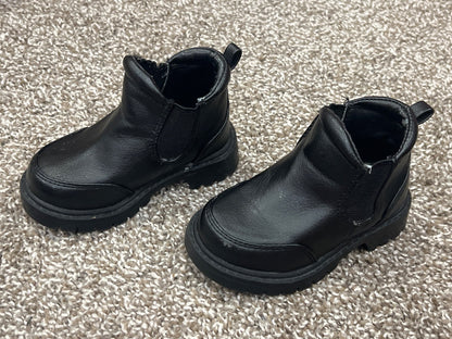 GAP Boots, black, size 5 Toddler, VGUC, Shoes 5 (Walkers:12-24 mth)