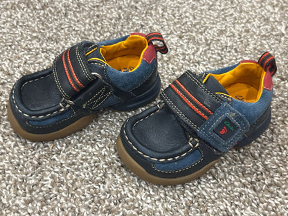 Boys First Shoes by Clarks, size 4, VGUC, Shoes 4 (Baby: 0-12 mth)