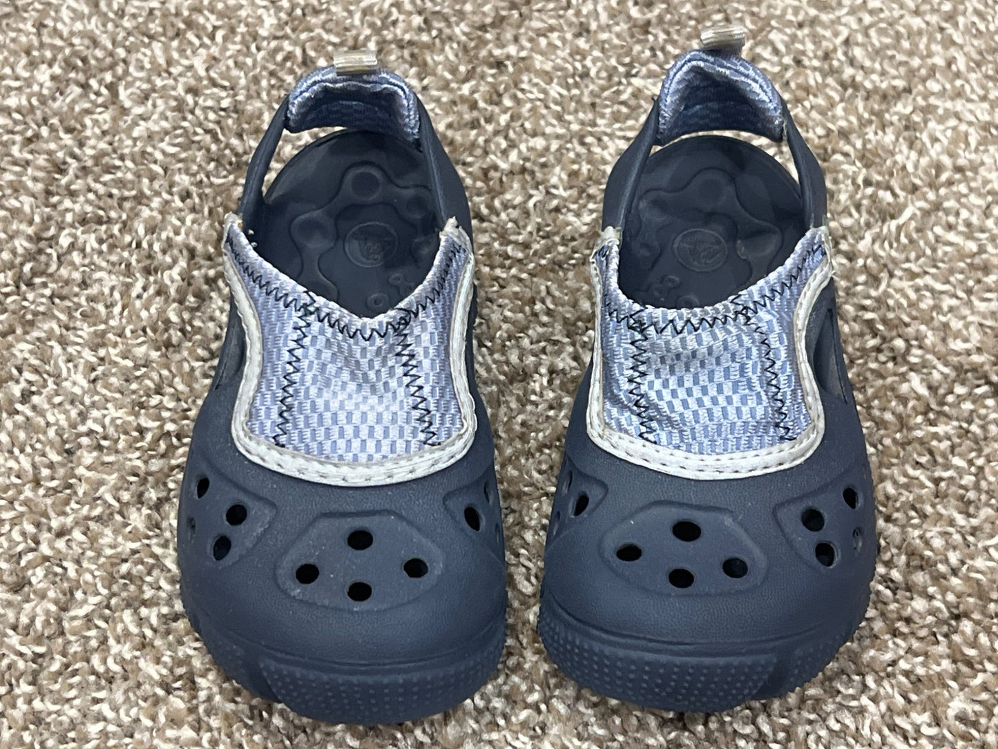 Boys, Croc Slip on Sandal Water Shoes, Size 8/9, VGUC, Shoes 8 (Toddler:2-4yr)